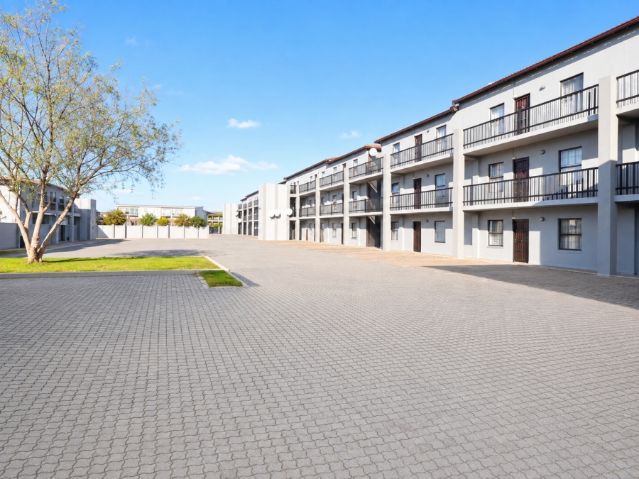 2 Bedroom Property for Sale in Parklands Western Cape